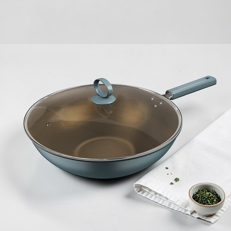 Wok with lid