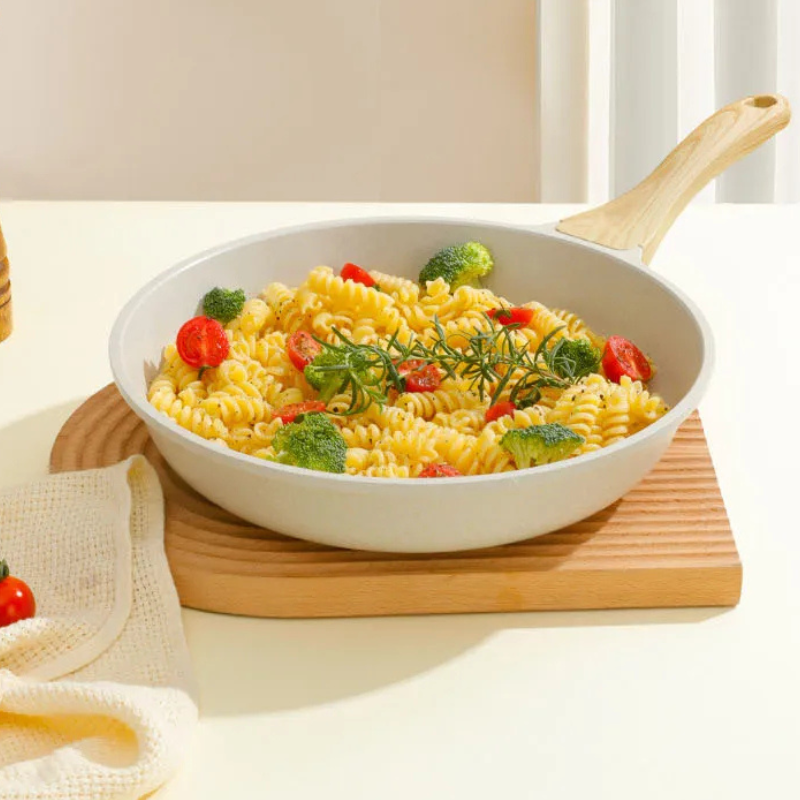 Durable ceramic wok