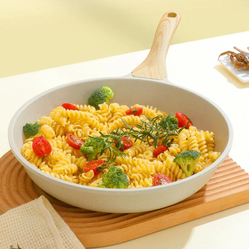 Durable ceramic wok