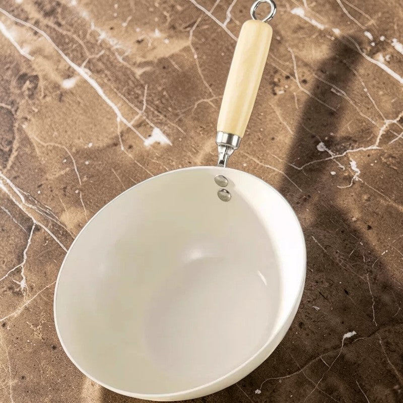 Ceramic-coated wok