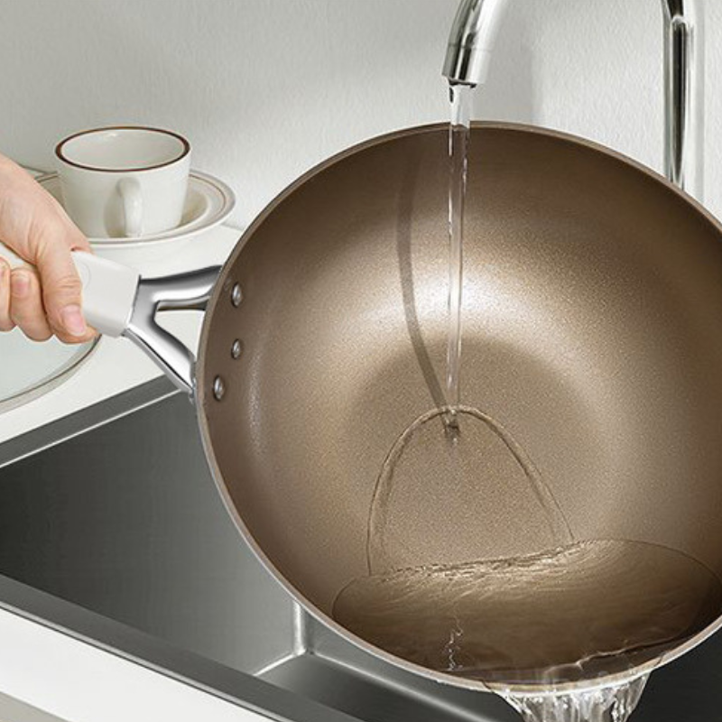White wok