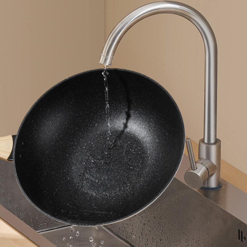White ceramic wok