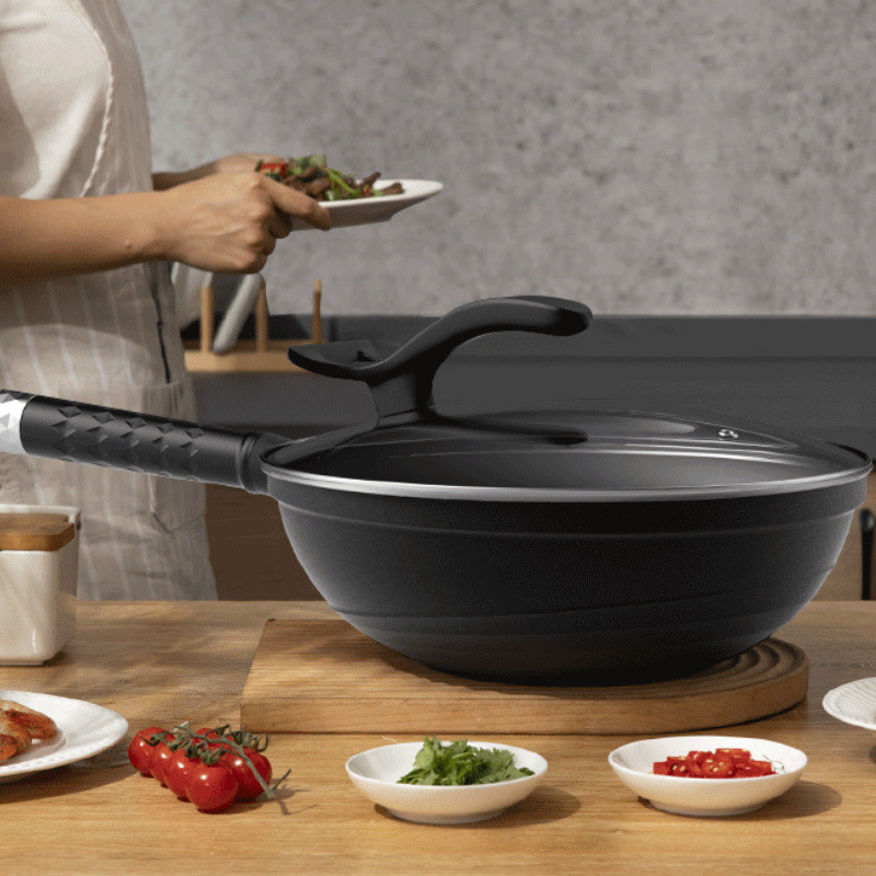 Durable non-stick wok