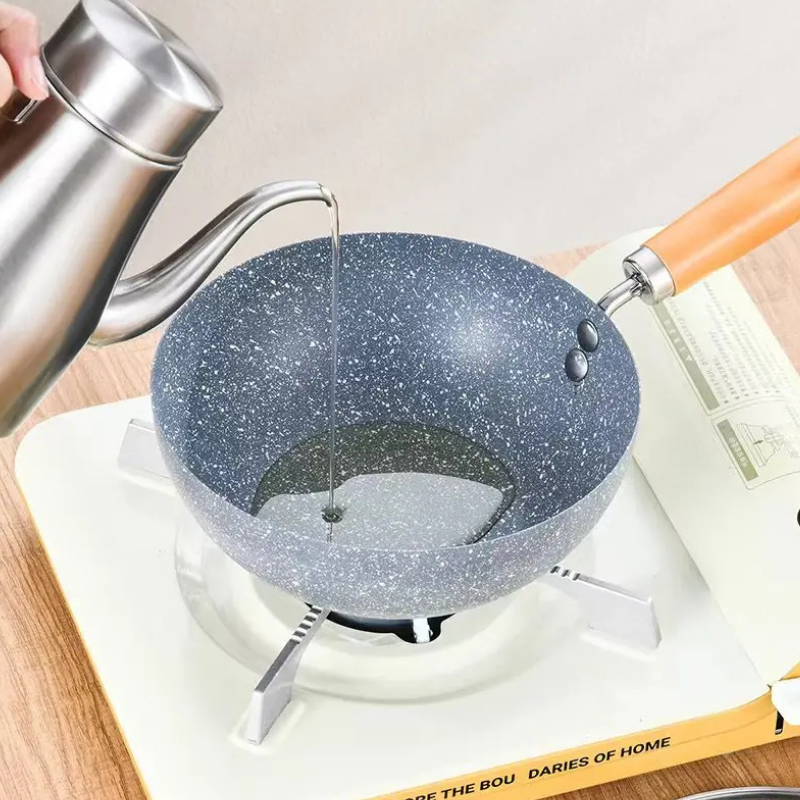 Small wok