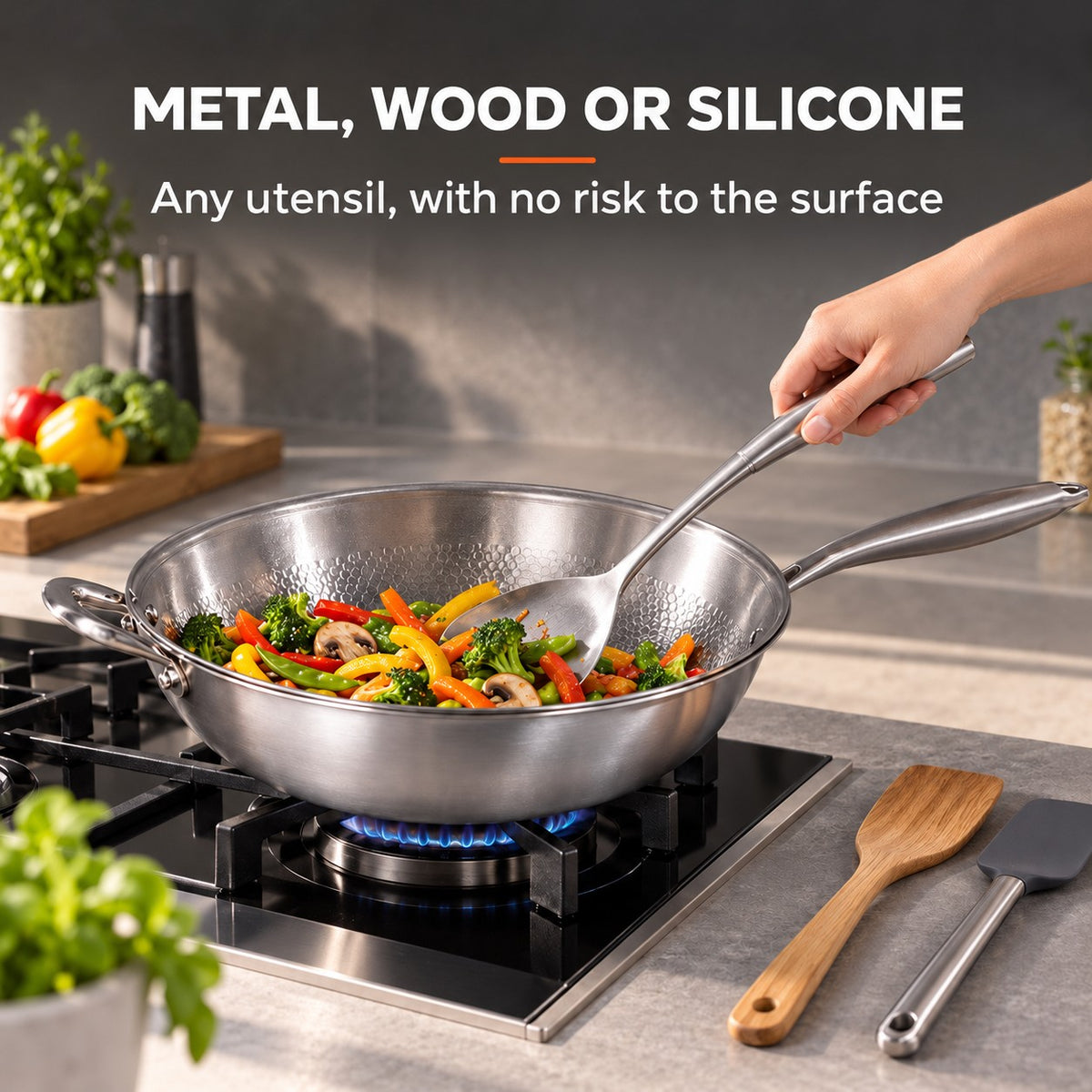 Hammered stainless steel wok, METAL, WOOD OR SILICONE: Any utensil, with no risk to the surface
