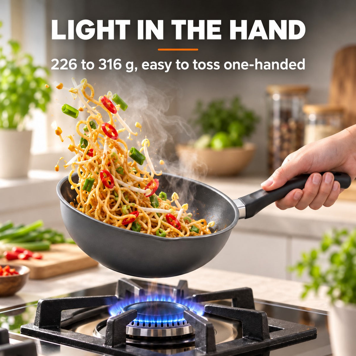 Individual wok cast aluminium, LIGHT IN THE HAND: 226 to 316 g, easy to toss one-handed