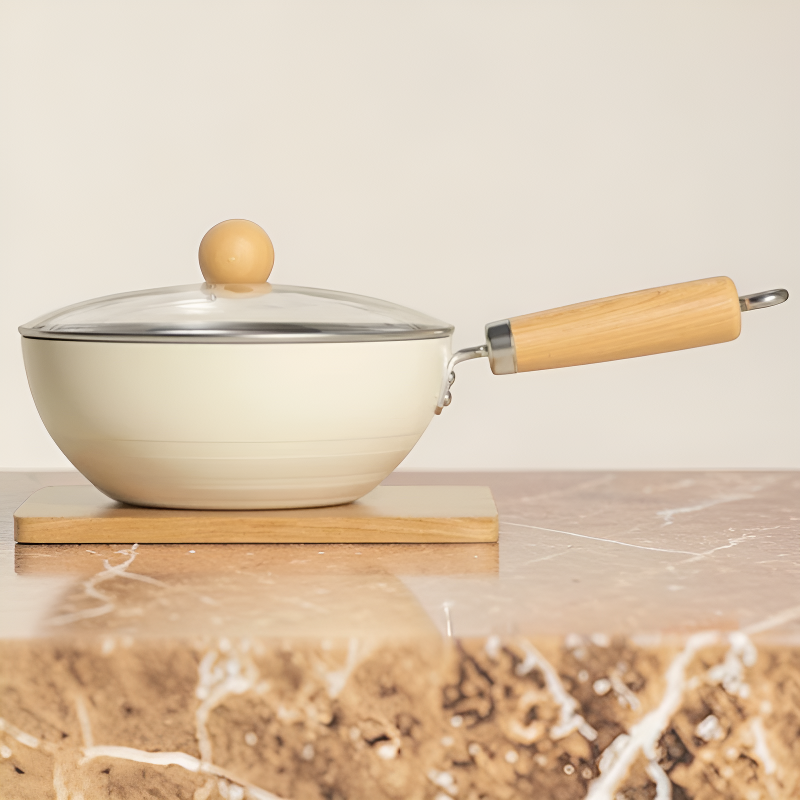 Ceramic-coated wok