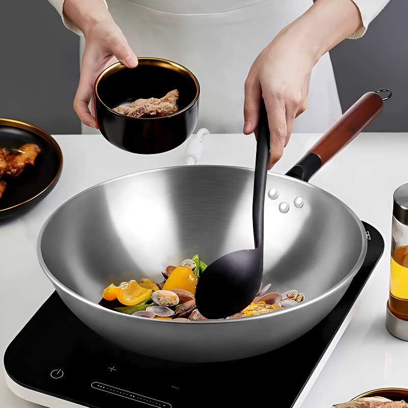 Rishiri uncoated refined iron wok with wooden handle for stir-fry and induction cooking
