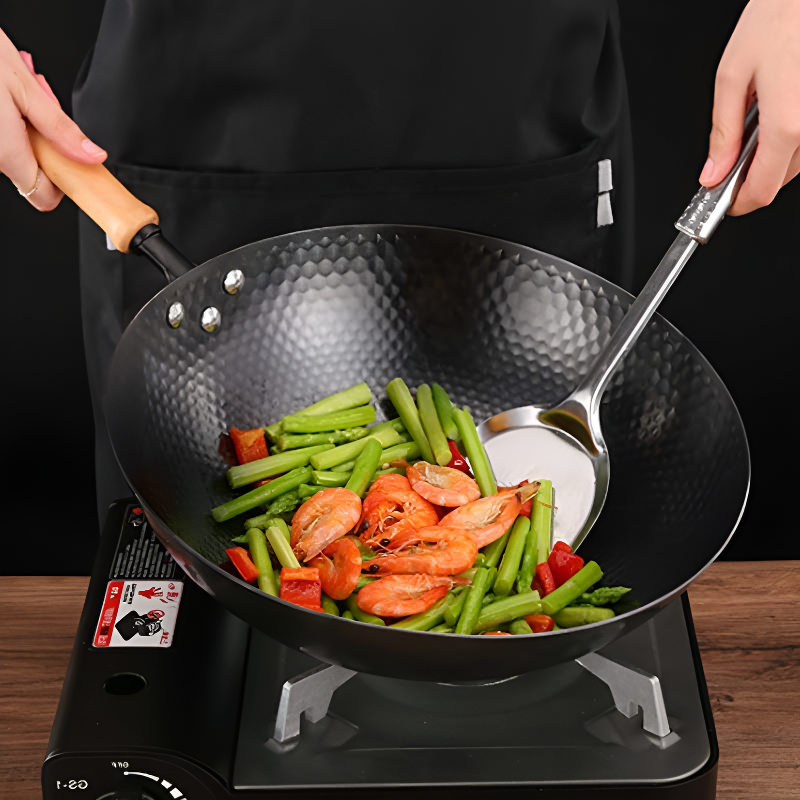 Kumichi hammered carbon steel wok with wooden handle for induction cooking