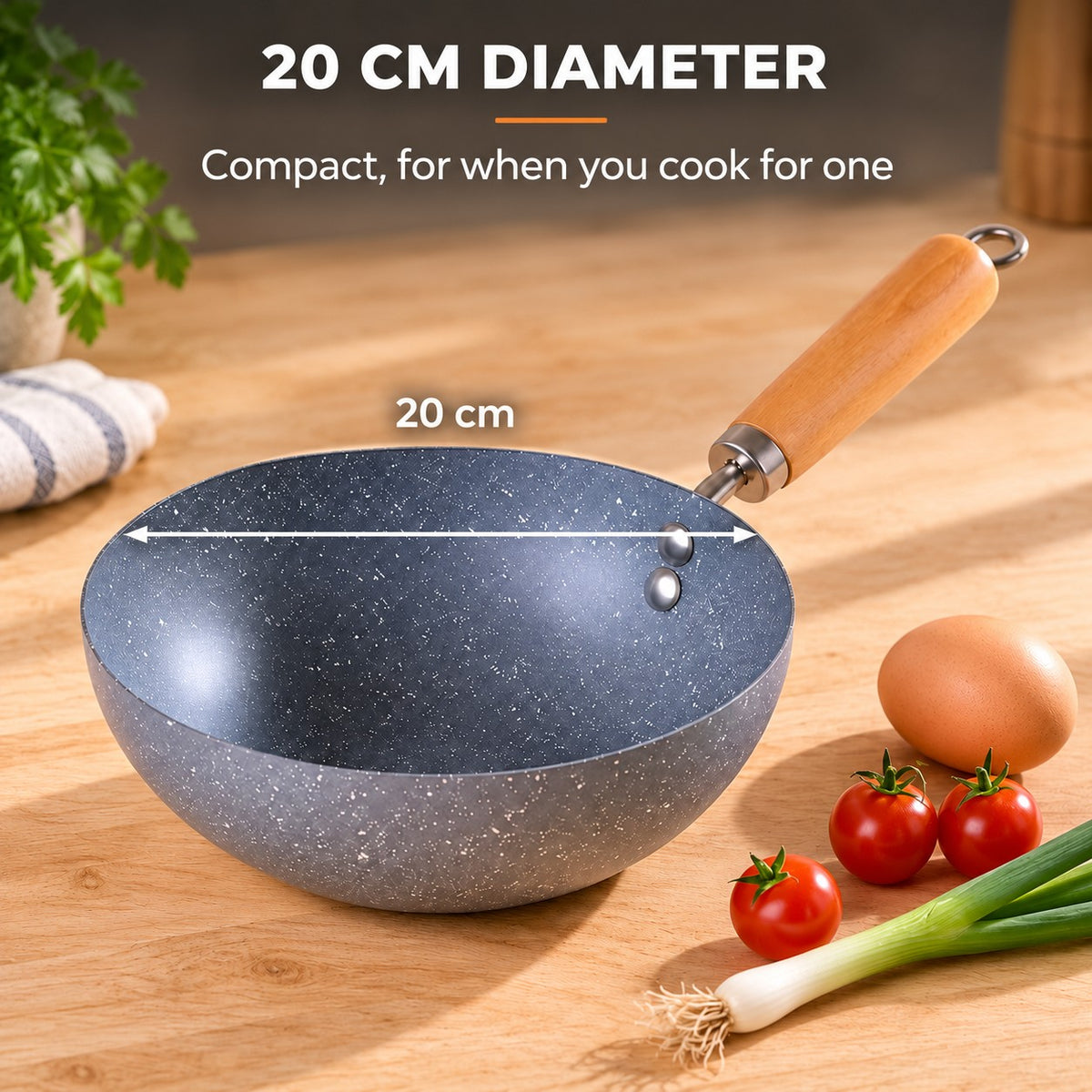 Small wok, 20 CM DIAMETER: Compact, for when you cook for one