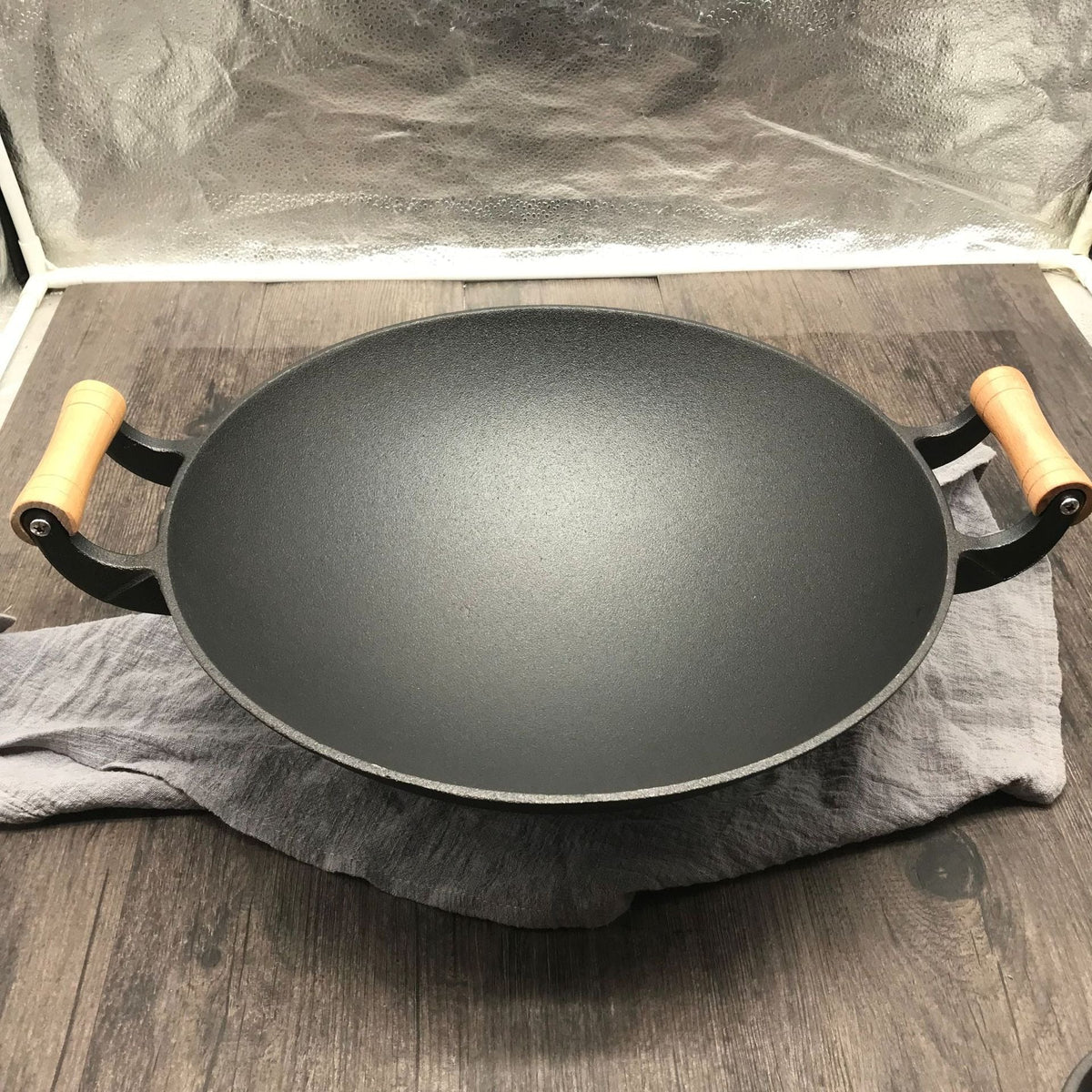 Wok en Fonte pour Barbecue