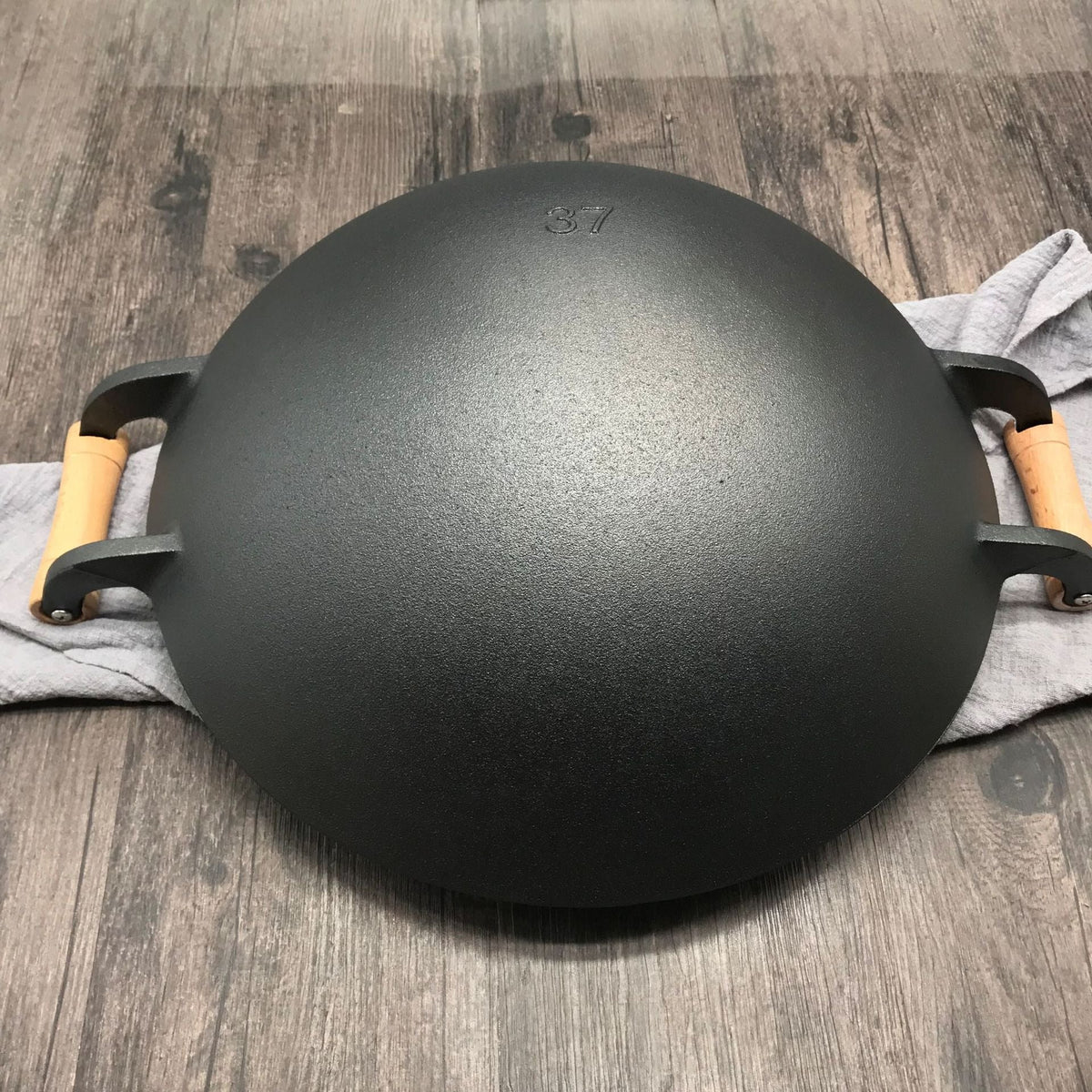 Wok en Fonte pour Barbecue