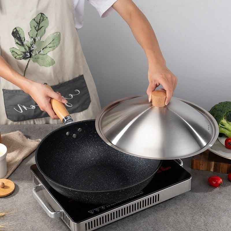 32cm-wok-with-lid