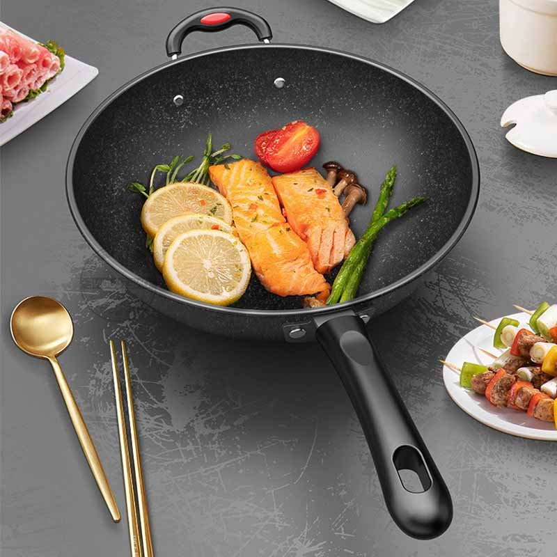 Lanska professional wok with non-stick coating and ergonomic handle